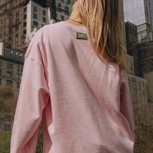 DAILY DRILLS! size xs/s baby pink terry crew 🎀